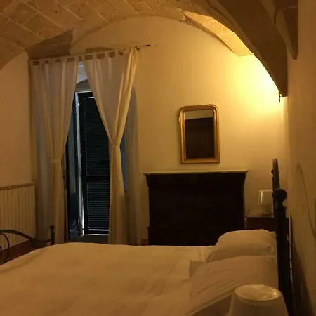 Dimora Principi Di Savoia ベッド・アンド・ブレックファスト *