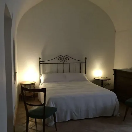 Dimora Principi Di Savoia ベッド・アンド・ブレックファスト